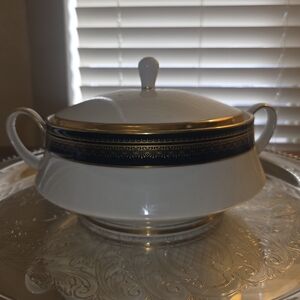 Noritake Legacy Coventry Covered Vegetable Tureen